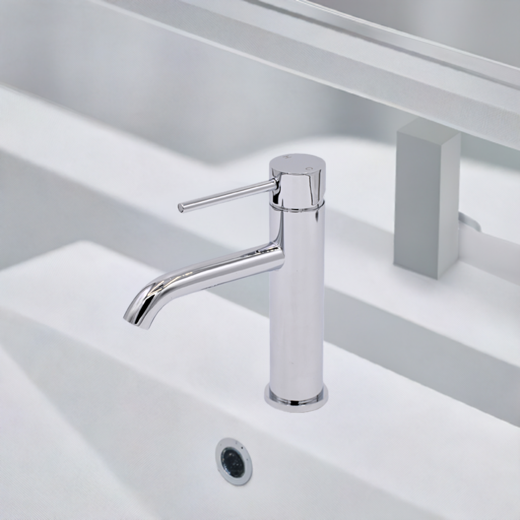 Lili Short Basin Mixer Polished Chrome