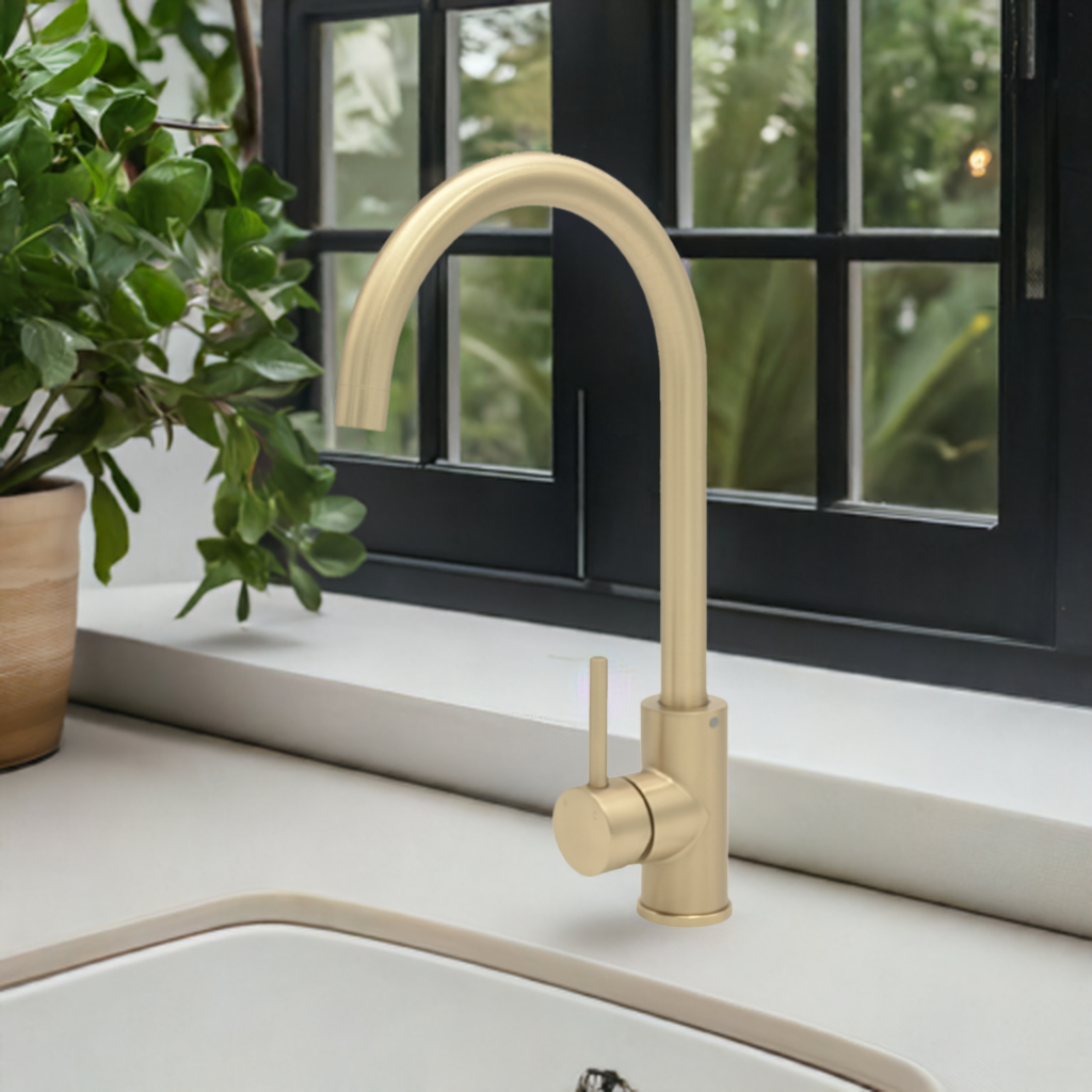 Pris Round Mixer Brushed Brass